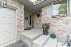 34 LORRAINE AVENUE | Tillsonburg Ontario | Slide Image Four
