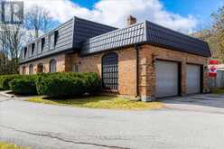 9 WOODCOCK DRIVE | Tillsonburg Ontario | Slide Image Three