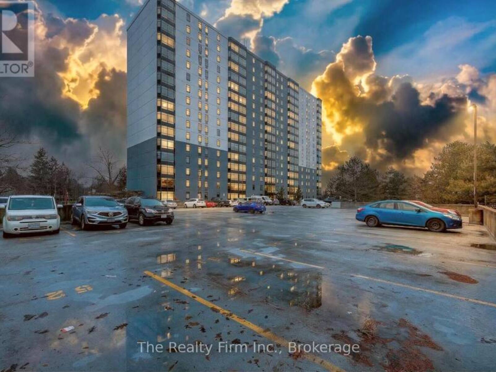 1515 - 45 POND MILLS ROAD, London, Ontario N5Z 4W5