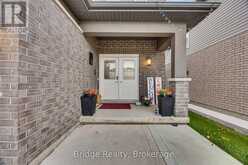 2832 DOYLE DRIVE | London Ontario | Slide Image Four