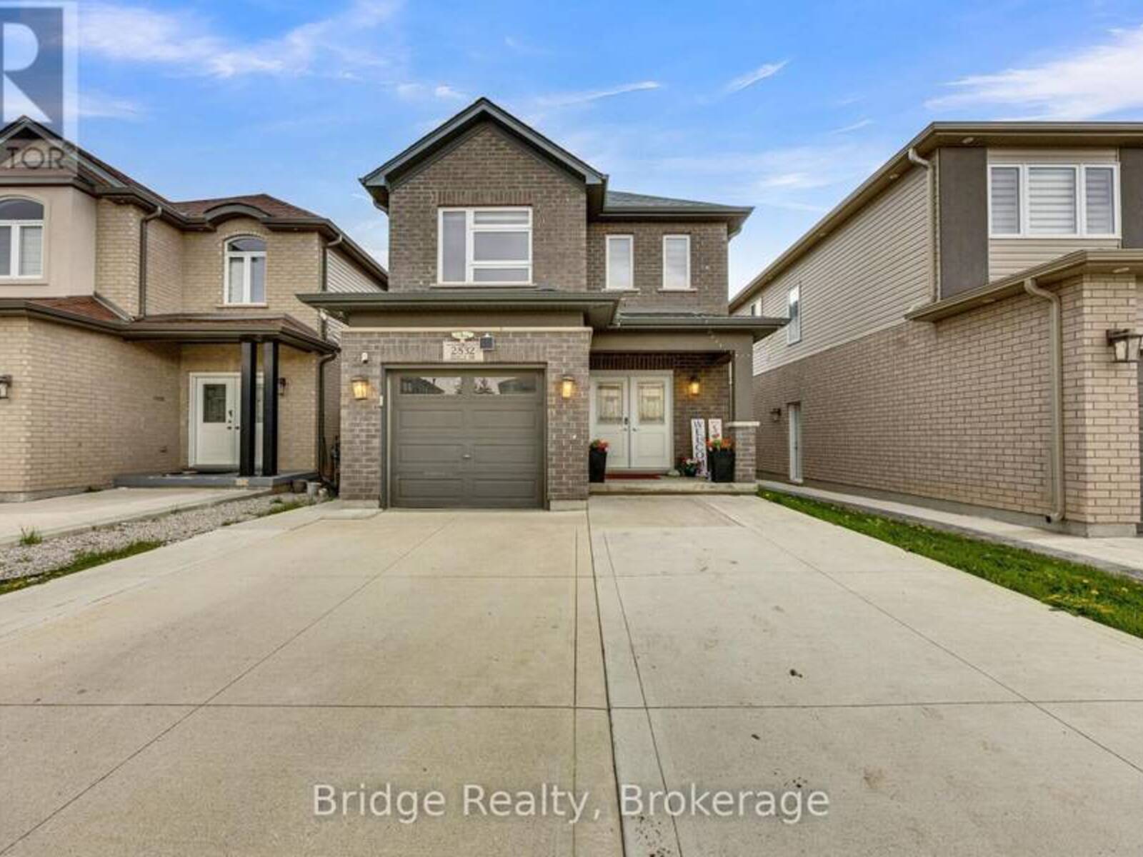 2832 DOYLE DRIVE, London, Ontario N6M 0G7