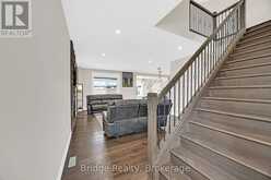 256 TAMARACK BOULEVARD | Woodstock Ontario | Slide Image Ten