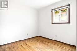 34 DUDLEY CRESCENT | London Ontario | Slide Image Thirteen