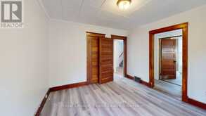 279 VANSITTART AVENUE | Woodstock Ontario | Slide Image Thirteen