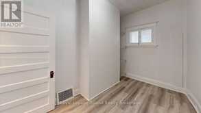 279 VANSITTART AVENUE | Woodstock Ontario | Slide Image Three