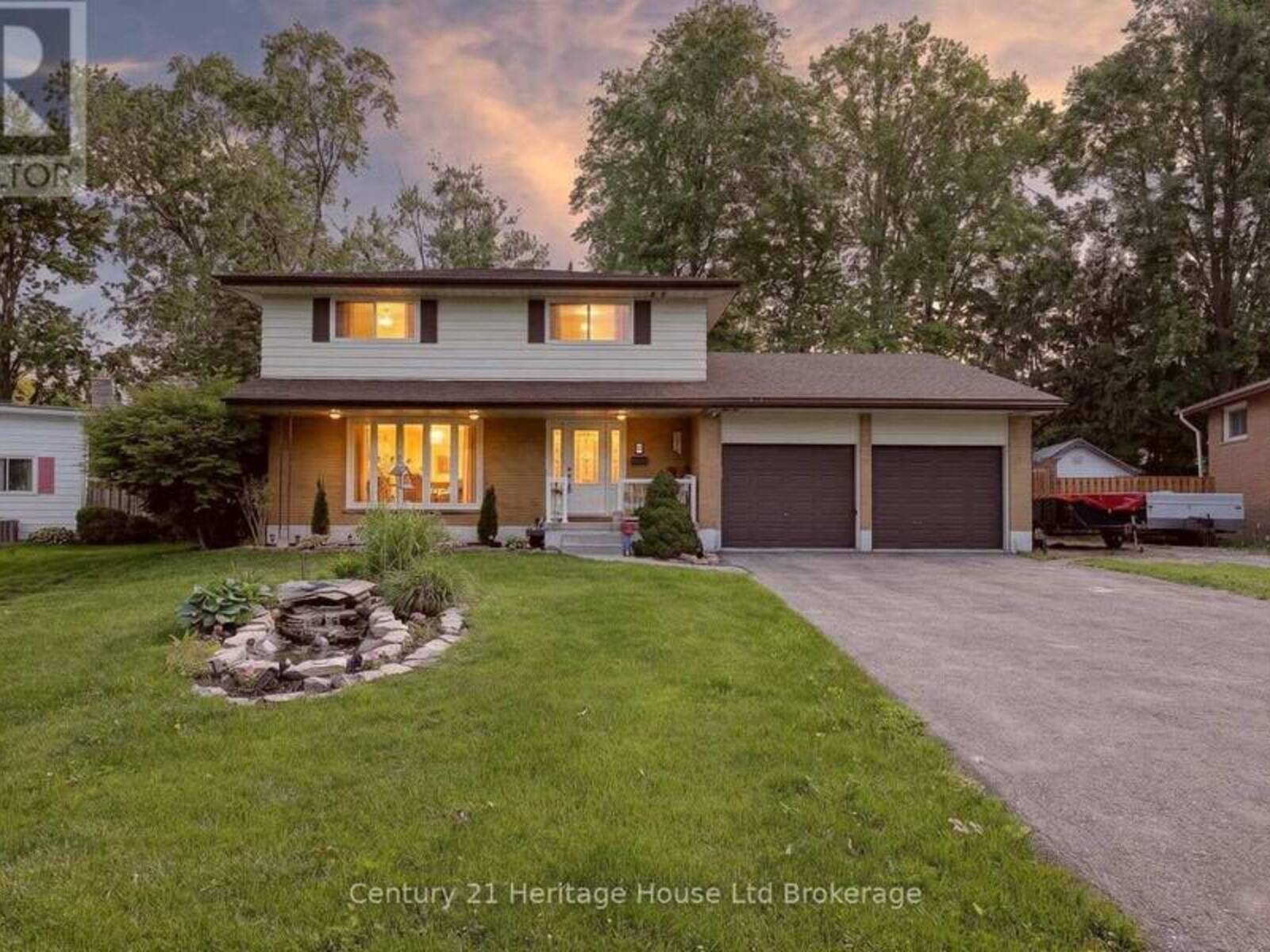 12 JUBILEE PLACE, Woodstock, Ontario N4S 7H2