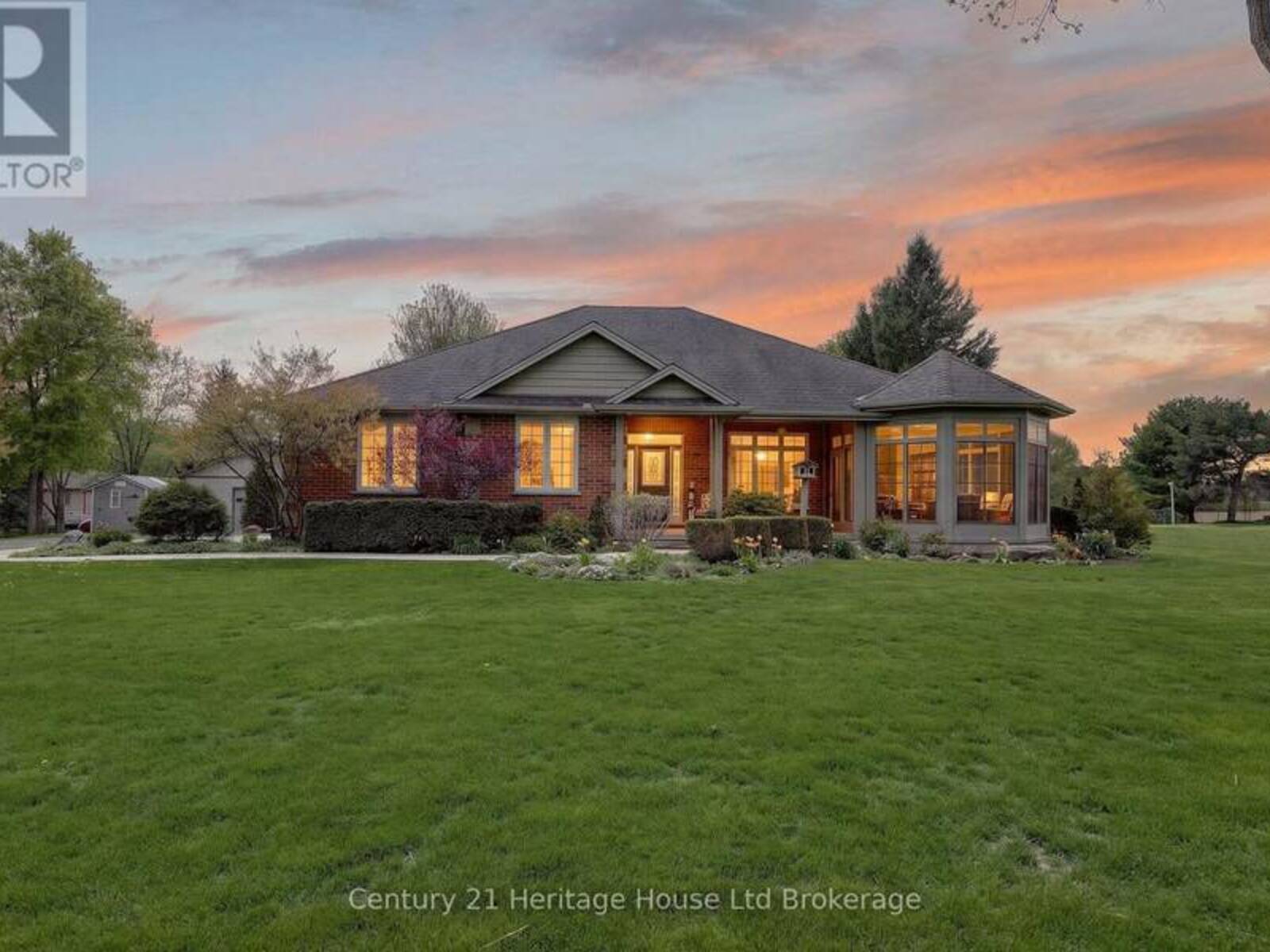 15 HAMPDEN STREET, Ingersoll, Ontario N5C 3J5