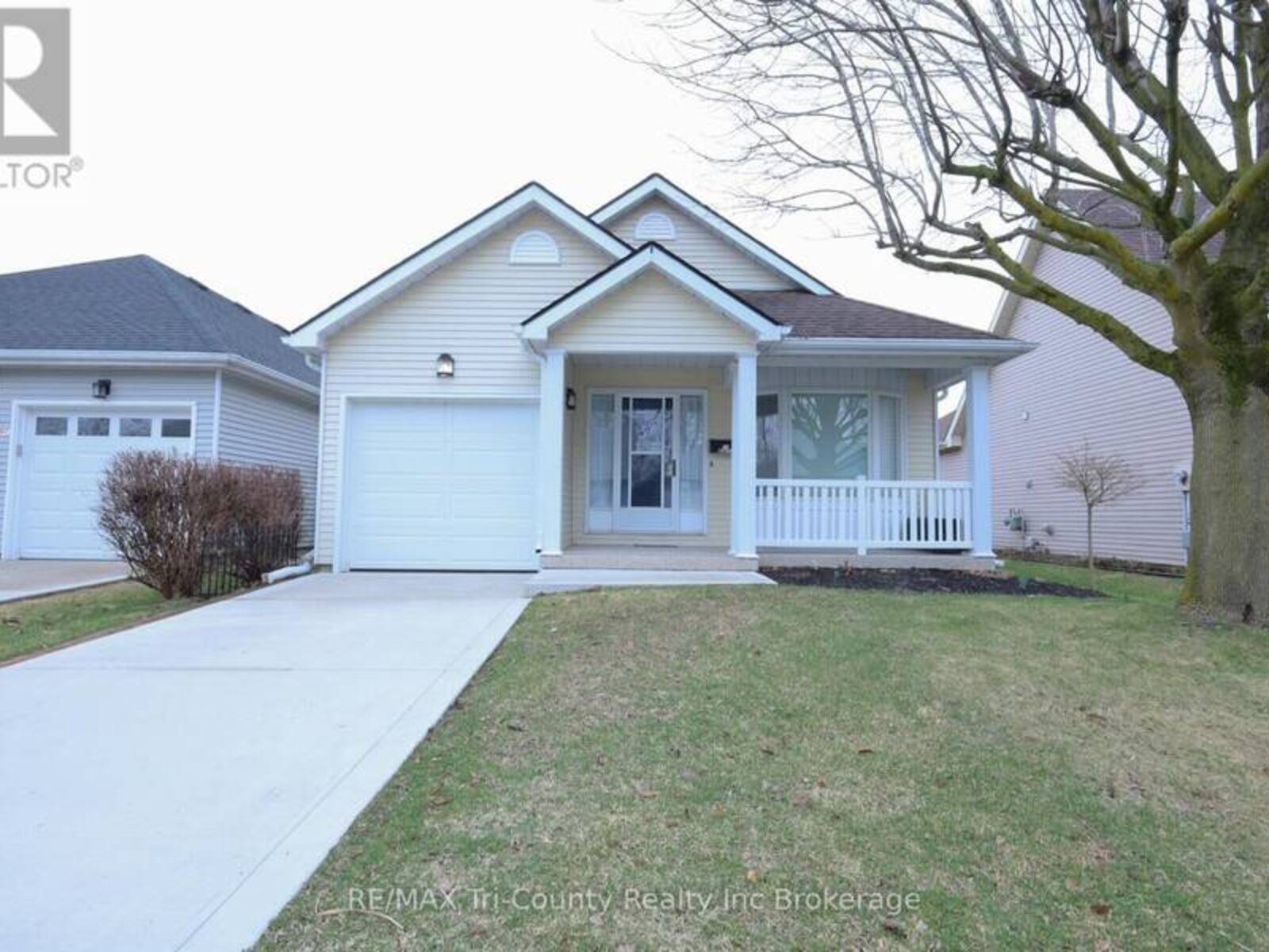 33 WILKINS CRESCENT, Tillsonburg, Ontario N4G 5M6
