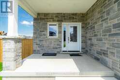 72 TRAILVIEW DRIVE E | Tillsonburg Ontario | Slide Image Four