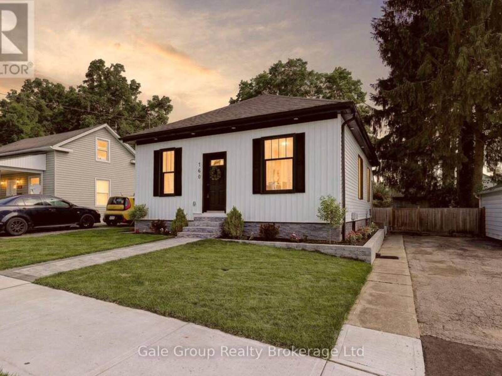 160 JOHN STREET, Ingersoll, Ontario N5C 3G2