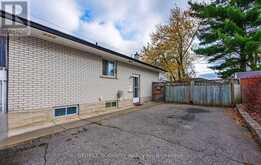 1393 THORMAN DRIVE | Cambridge Ontario | Slide Image Four