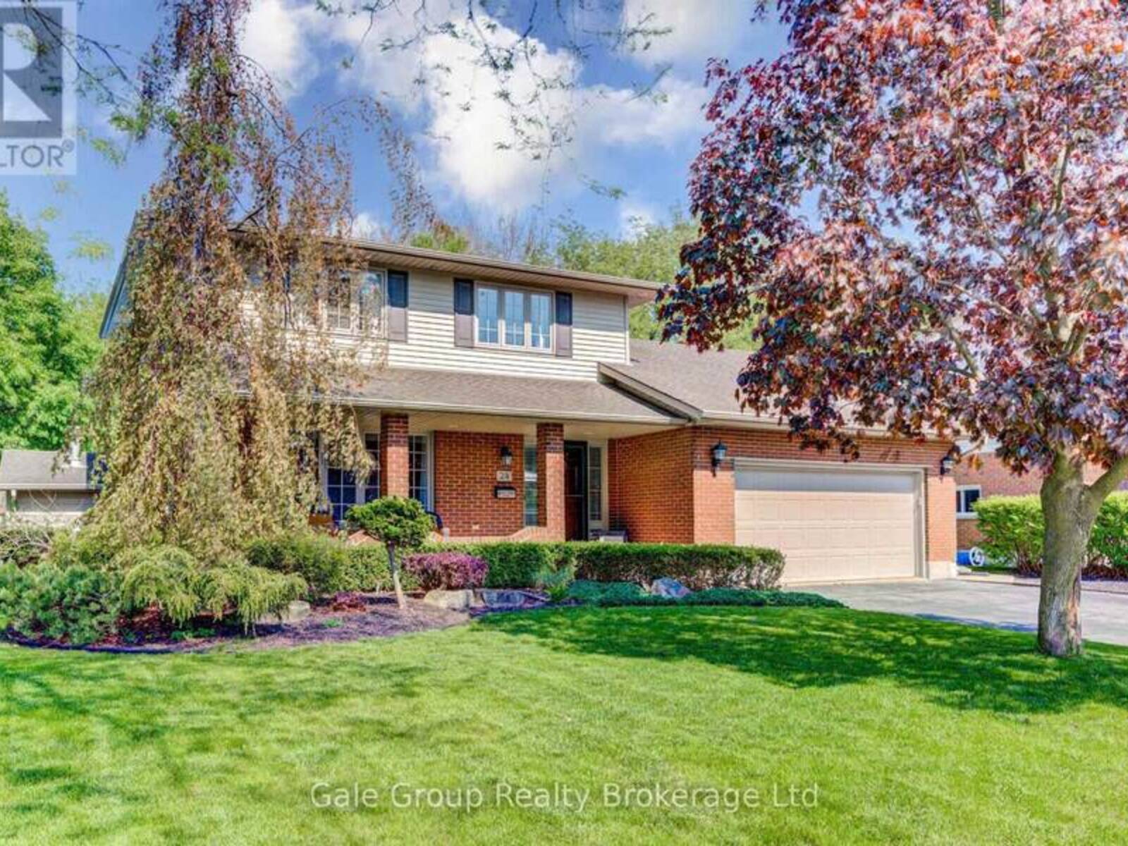 24 VAN NORMAN DRIVE, Tillsonburg, Ontario N4G 4S2