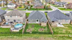 18 CROCUS AVENUE | Tillsonburg Ontario | Slide Image Thirty-eight