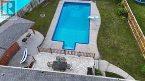 54 GLENDALE DRIVE | Tillsonburg Ontario | Slide Image Thirteen