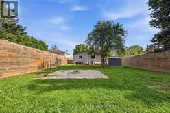 925 SUNSET BOULEVARD | Woodstock Ontario | Slide Image Twelve