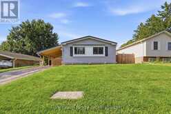 925 SUNSET BOULEVARD | Woodstock Ontario | Slide Image Two
