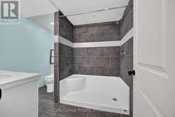 925 SUNSET BOULEVARD | Woodstock Ontario | Slide Image Thirty-one