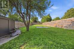 925 SUNSET BOULEVARD | Woodstock Ontario | Slide Image Nine