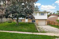 378 SALES DRIVE | Woodstock Ontario | Slide Image Three