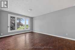378 SALES DRIVE | Woodstock Ontario | Slide Image Six