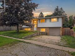 378 SALES DRIVE Woodstock Ontario, N4S 8K3