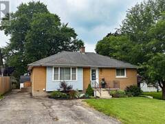 8 DOUGALL STREET Woodstock Ontario, N4S 7V6