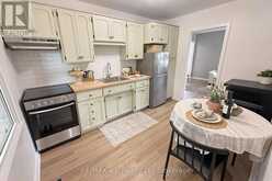 41 KENSINGTON STREET | Woodstock Ontario | Slide Image Thirteen