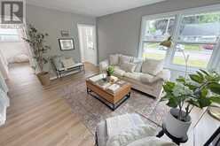 41 KENSINGTON STREET | Woodstock Ontario | Slide Image Eight