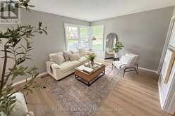 41 KENSINGTON STREET | Woodstock Ontario | Slide Image Nine