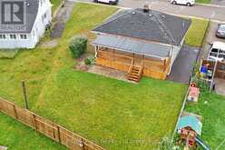 41 KENSINGTON STREET | Woodstock Ontario | Slide Image Thirty-two