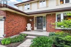 27 SIOUX CRESCENT | Woodstock Ontario | Slide Image Eight