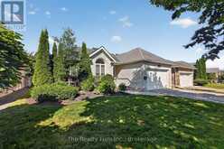 573 LANSDOWNE AVENUE | Woodstock Ontario | Slide Image Two