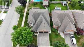 17 VARLEY CRESCENT | Brantford Ontario | Slide Image Five