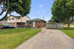 209 BUTLER STREET | Woodstock Ontario | Slide Image Eight