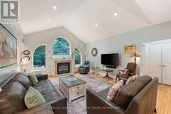2 WHISPERING PINE LANE | Tillsonburg Ontario | Slide Image Ten
