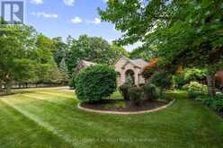 2 WHISPERING PINE LANE | Tillsonburg Ontario | Slide Image Two