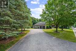 2 WHISPERING PINE LANE | Tillsonburg Ontario | Slide Image Three