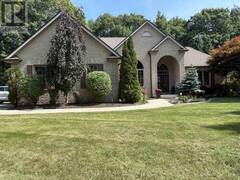 2 WHISPERING PINE LANE Tillsonburg Ontario, N4G 5V4
