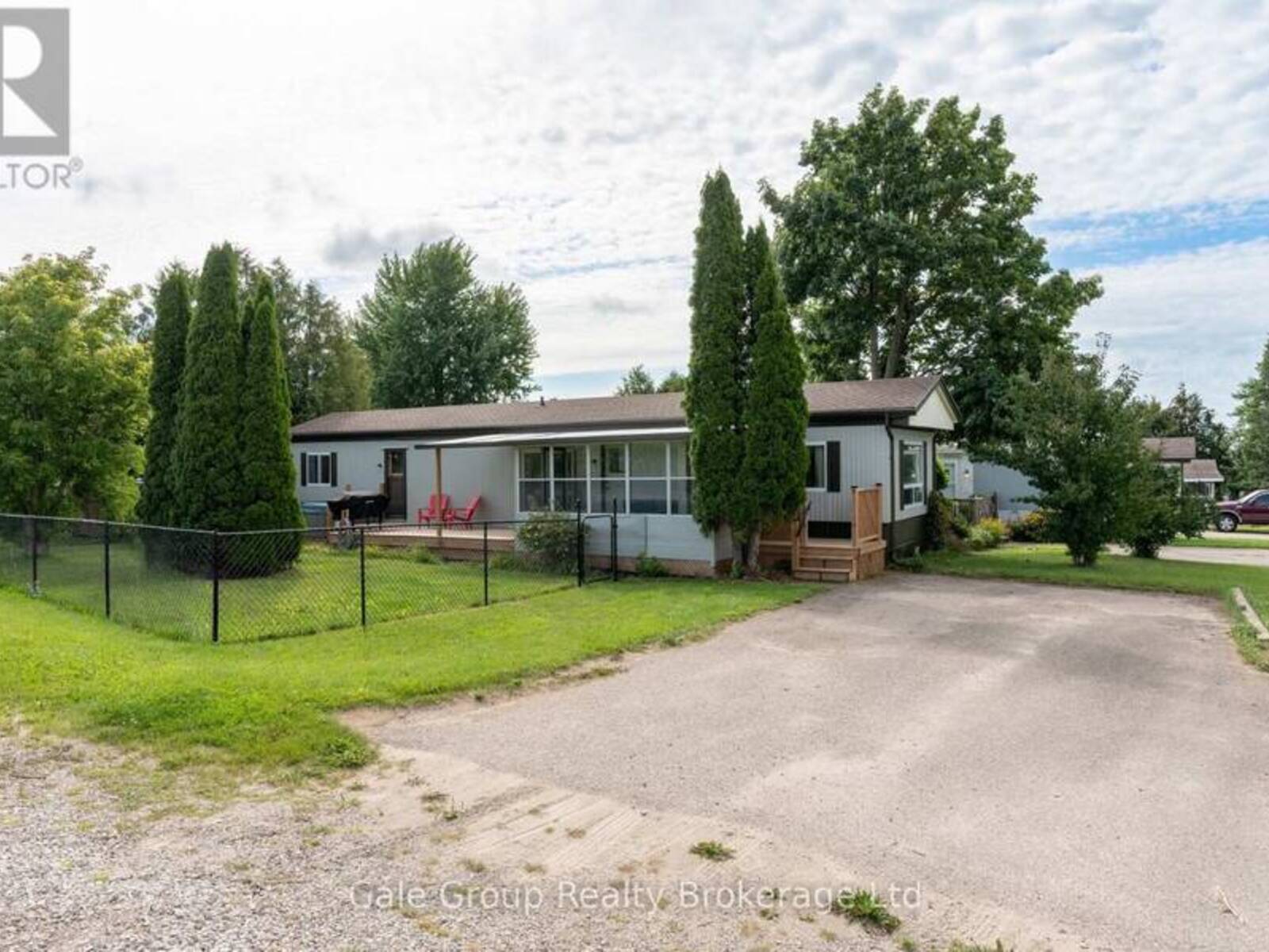 32 PINEVIEW AVE AVENUE, Malahide, Ontario N0L 2J0