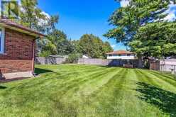 28 WOODCOCK DRIVE | Tillsonburg Ontario | Slide Image Three