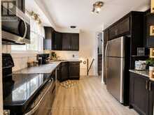 A - 54 FRONTENAC ROAD | London Ontario | Slide Image Eight