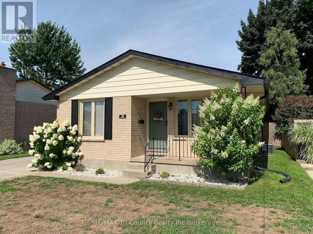 173 CARROLL STREET W Strathroy-Caradoc Ontario, N7G 3P8 - 3 Bedrooms Home For Sale