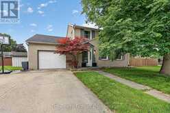 652 MILLER STREET | Woodstock Ontario | Slide Image Three