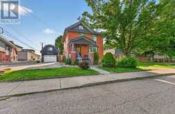 7 FIDLER AVENUE | Woodstock Ontario | Slide Image Two