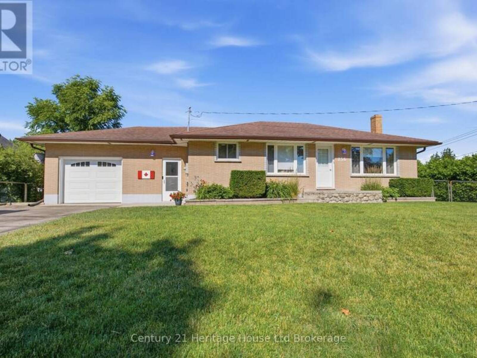 256 MARKWELL STREET, Delhi, Ontario N4B 2R2