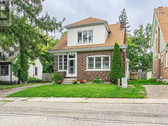 95 CONCESSION STREET Ingersoll Ontario, N5C 1E9 - 3 Bedrooms Home For Sale