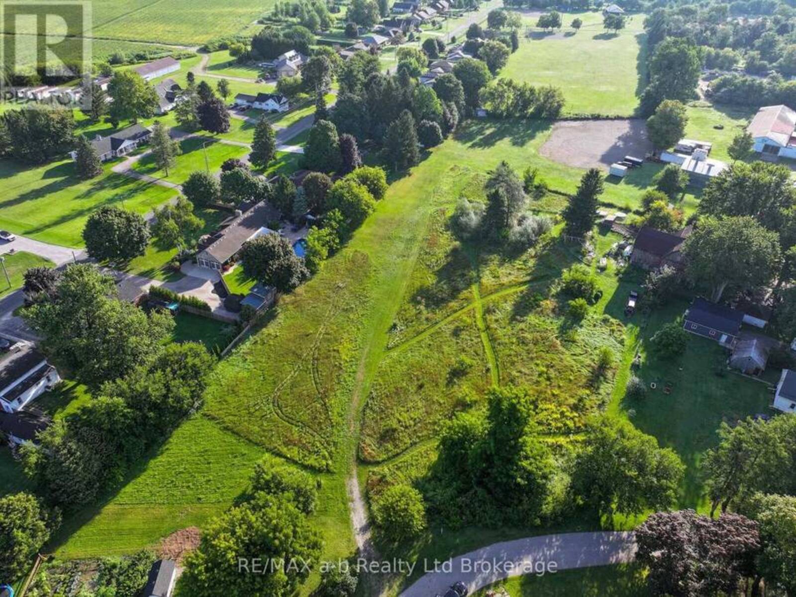 267 MAIN STREET S, Courtland, Ontario N0J 1E0