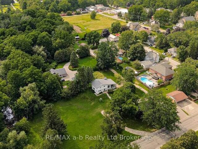 10 PITCHER STREET Norwich Ontario, N0J 1P0 - 3 Bedrooms Waterfront Home For sale