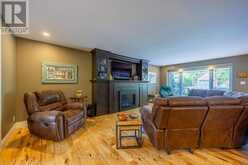 51 PARKWOOD DRIVE | Tillsonburg Ontario | Slide Image Ten