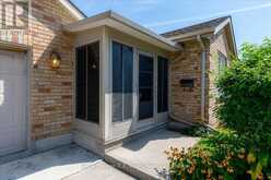 2 ORIOLE CRESCENT | Woodstock Ontario | Slide Image Five